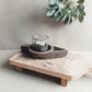 Houten serveerplank op pootjes